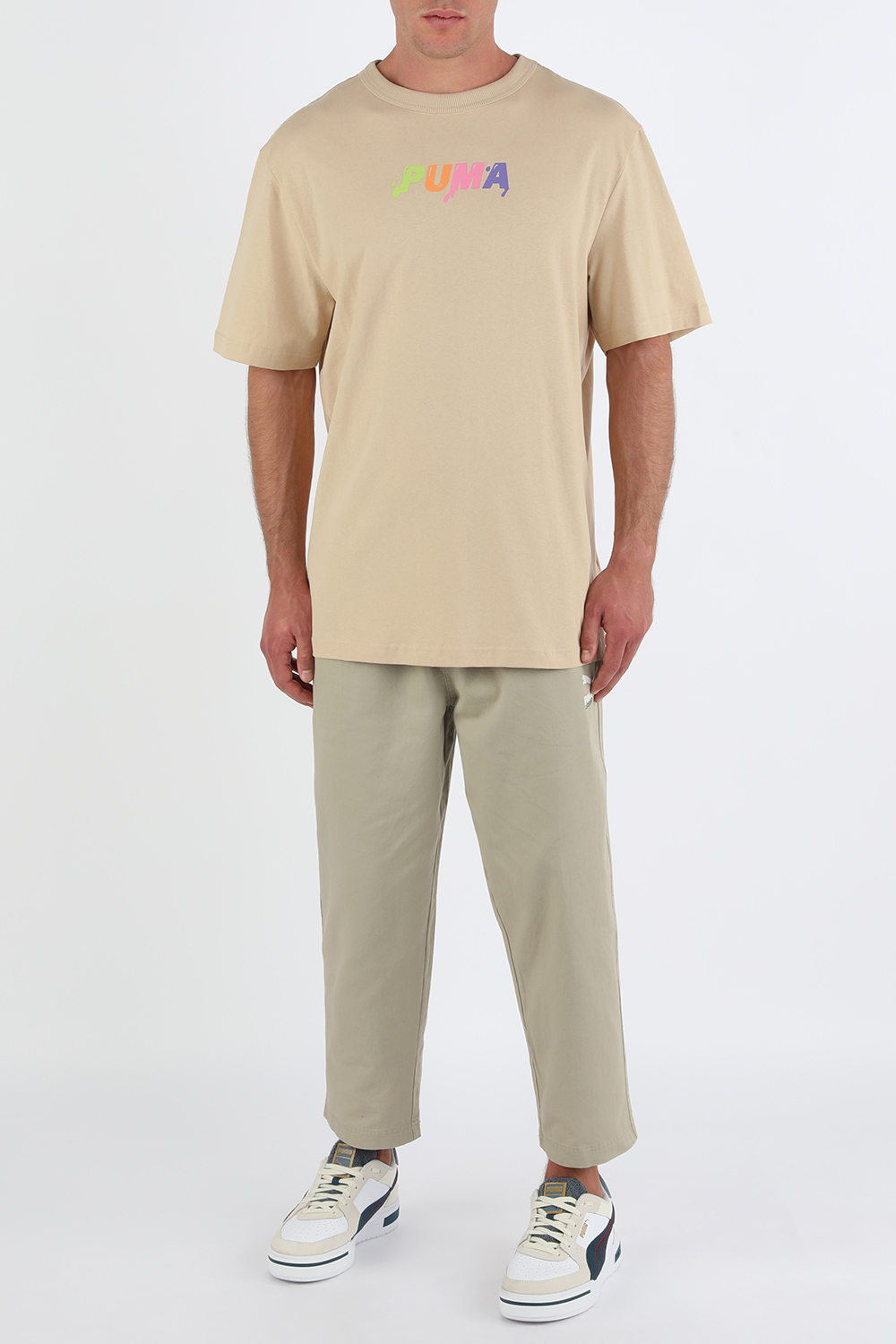 חולצת טי כיתוב ממותג בלוני בגוון חום